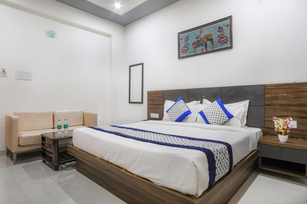 Kds Residency Hotel Greater Noida Exterior photo